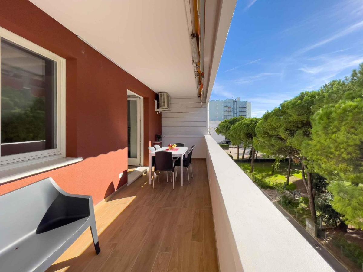 Apartment In Lignano Sabbiadoro 21783 エクステリア 写真